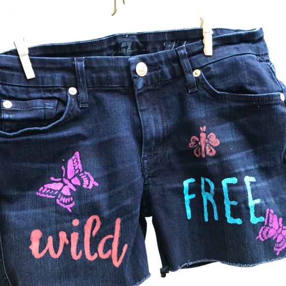 Upcycled 7 For All Mankind Fringy Painted Cutoffs, Wild Free, Size 28 Waist - Picture 4 of 10